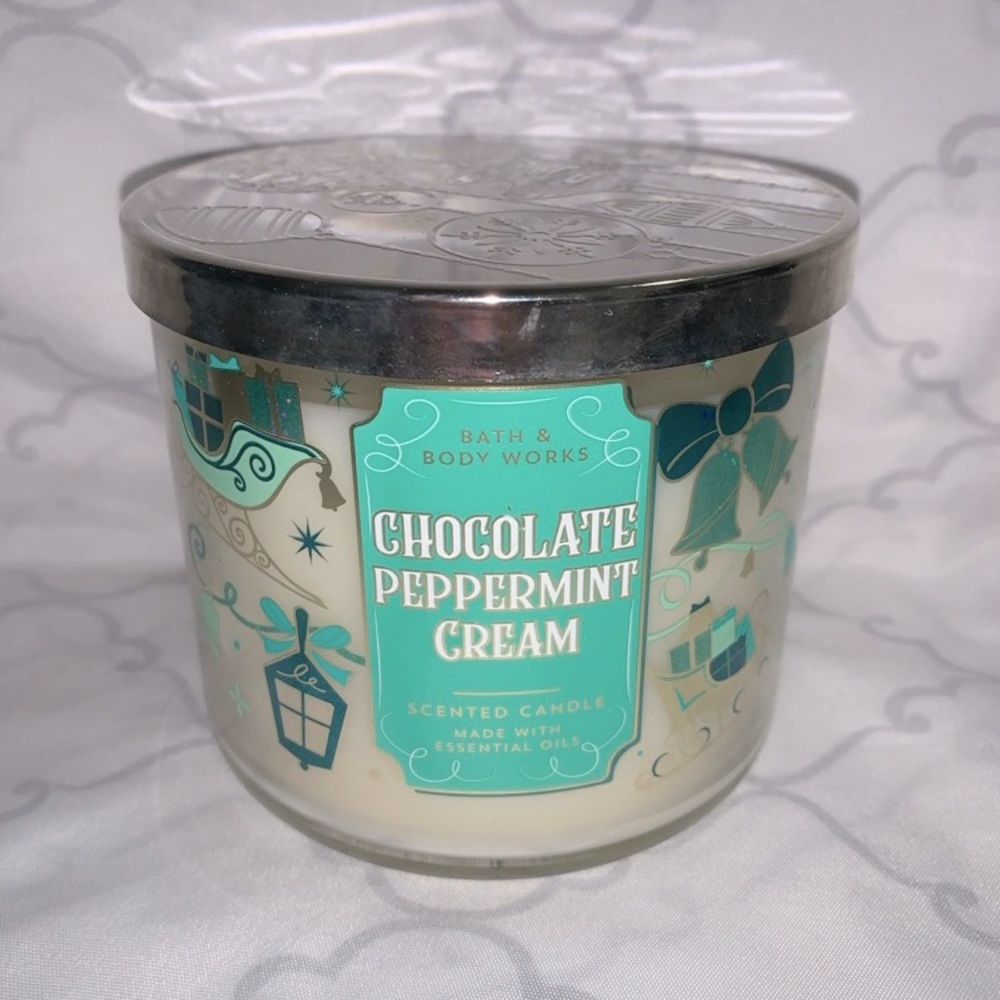 Bath & Body Works Chocolate Peppermint Cream 3-Wick Candle